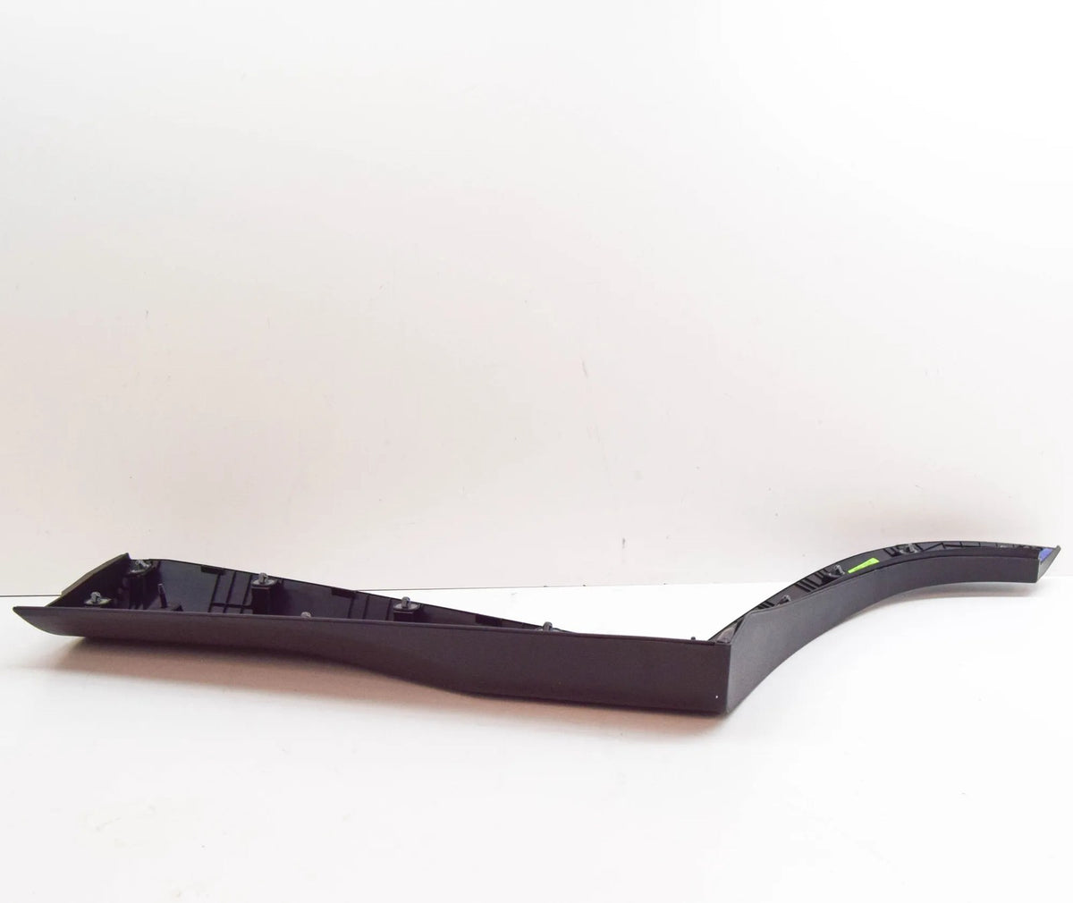 HYUNDAI TUCSON NX4 REAR RIGHT DOOR WHEEL ARCH GARNISH 2021- 87732N7000 NEW