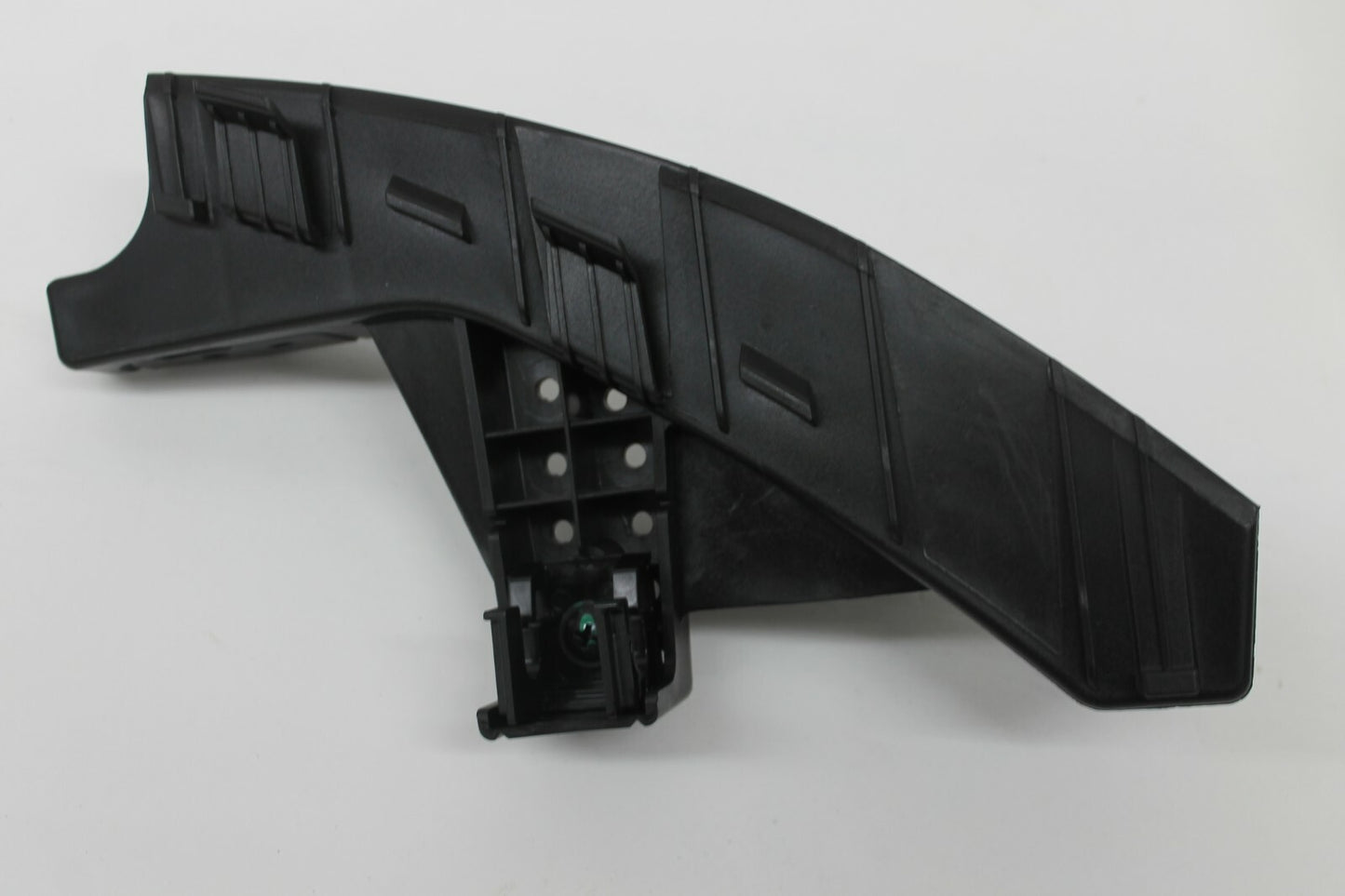 HYUNDAI I10 2014-2020 HEADLIGHT RIGHT BUMPER BRACKET NEW GENUINE RH 86526B9500