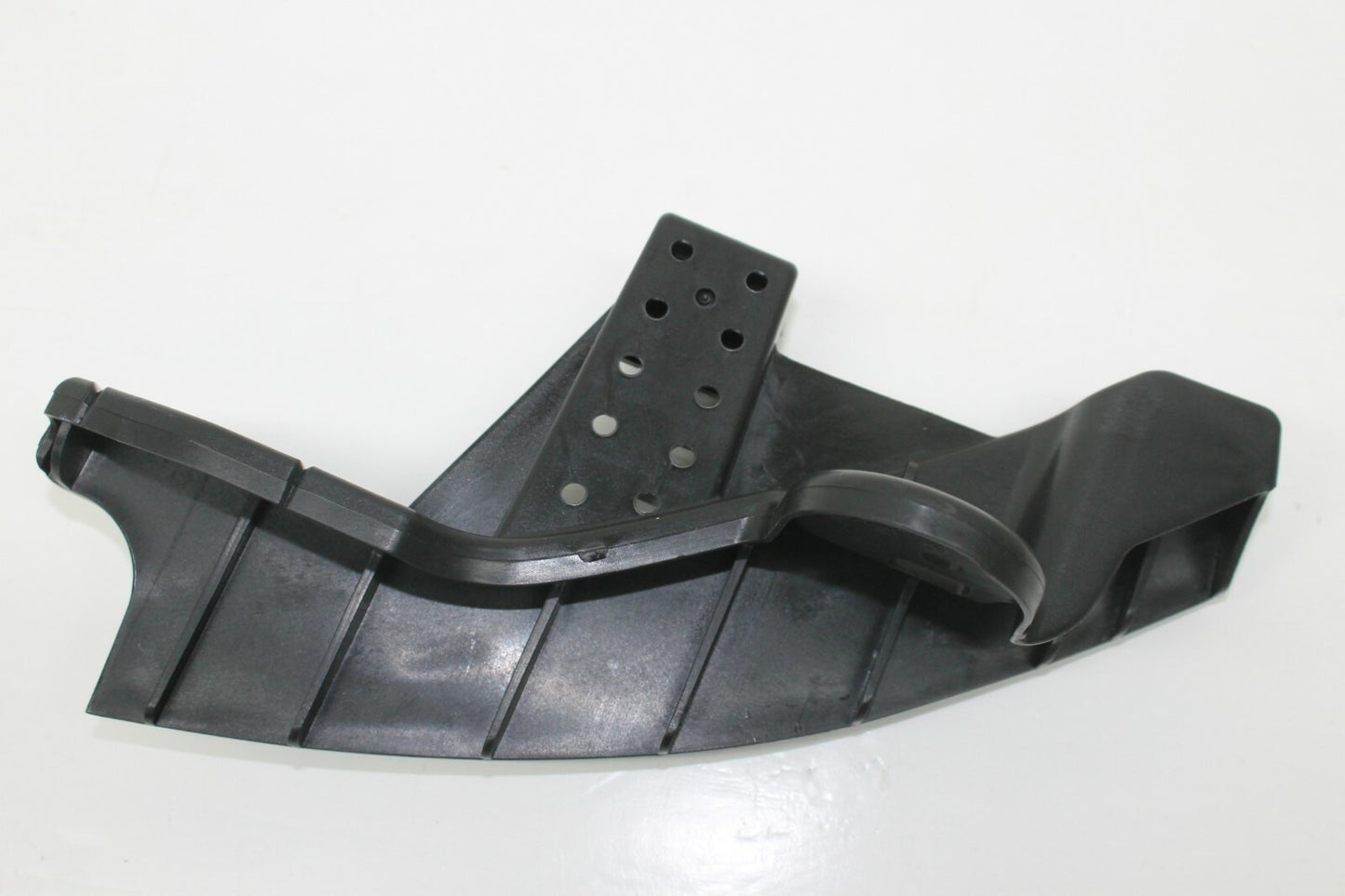 HYUNDAI I10 2014-2020 HEADLIGHT RIGHT BUMPER BRACKET NEW GENUINE RH 86526B9500